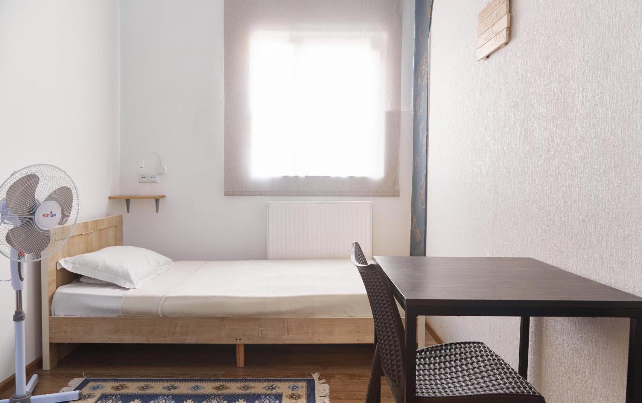 Moosica Hostel Tbilisi Ngoại thất bức ảnh