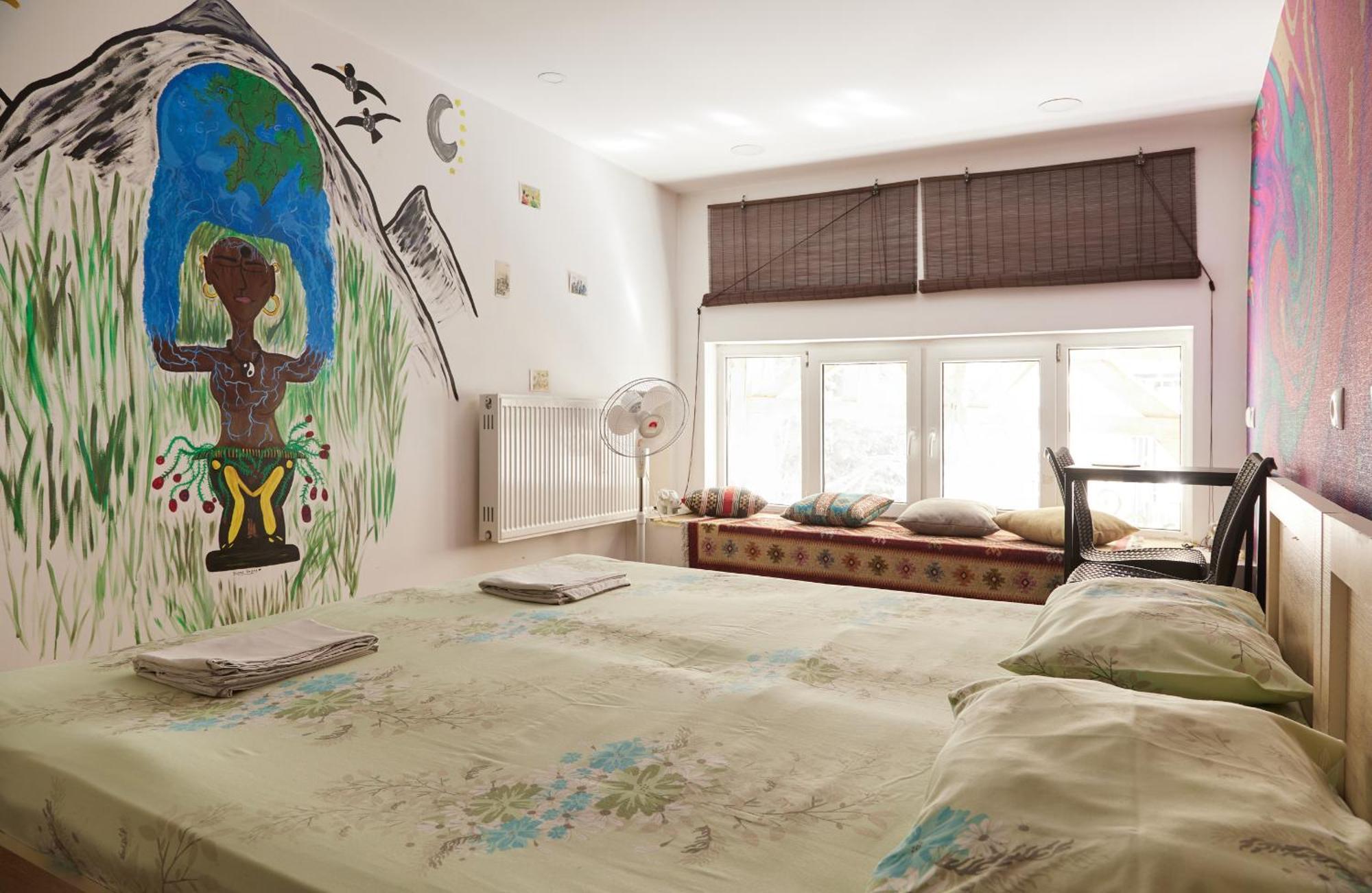 Moosica Hostel Tbilisi Ngoại thất bức ảnh